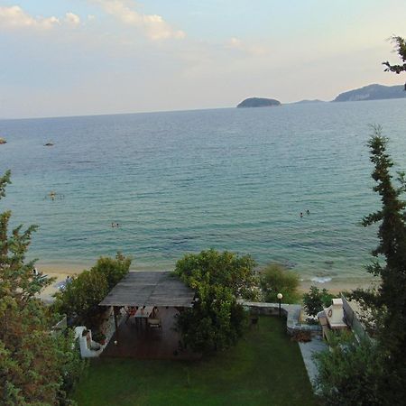 Crystal Bay Apartment Palaiontsiflikion Luaran gambar
