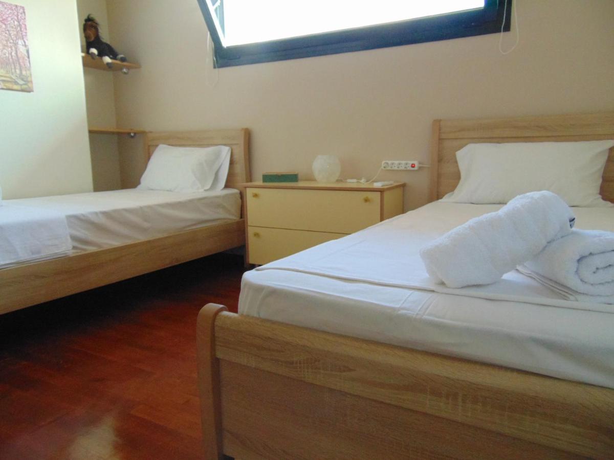Crystal Bay Apartment Palaiontsiflikion Luaran gambar