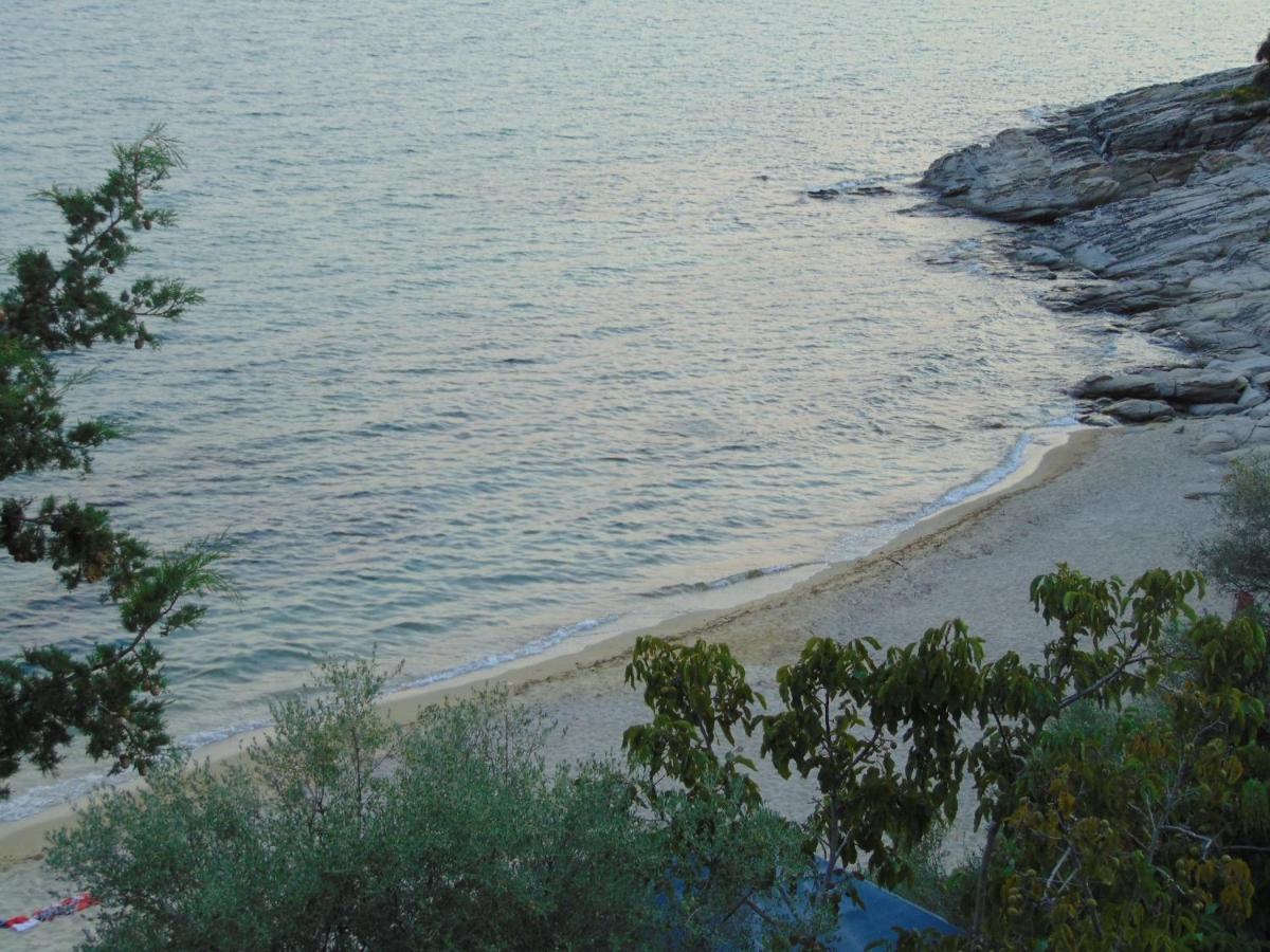 Crystal Bay Apartment Palaiontsiflikion Luaran gambar